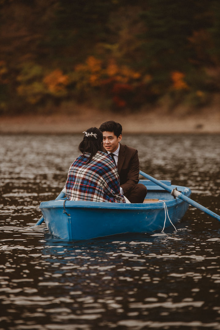 Japan Roadtrip Elopement- Exchanging their vows on the boat 