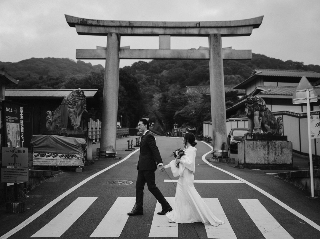 Private Elopement Kyoto - Passing Torii 